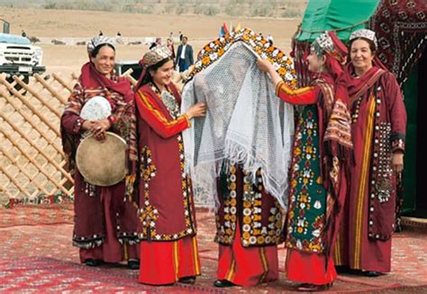 Путешествие в Азию Туркменские свадебные наряды Travel in