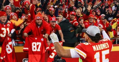 The best memes from instagram, facebook, vine, and twitter about final score. Chiefs fans and Kansas City show spirit through memes, tweets