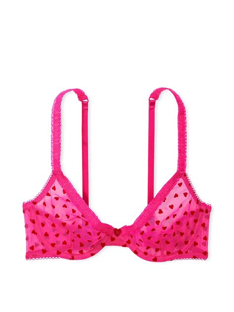 25 irresistible lingerie pieces for your sexiest valentine s day ever cr fashion book