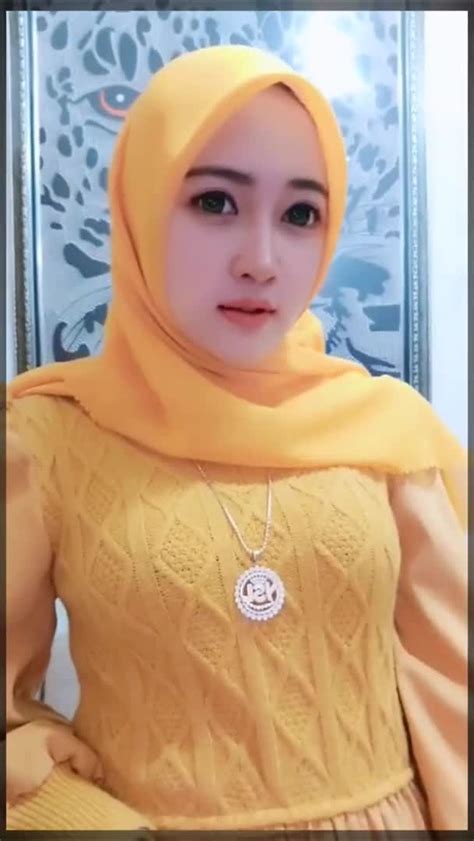 Ebot Hijab Montok Bigo Live Hot Jago Goyang Tiktok By Nadia Ismaya
