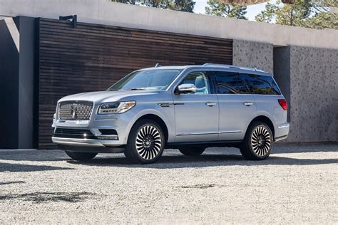 Lincoln Navigator Prices Reviews And Pictures Edmunds
