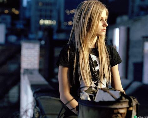 艾薇儿 Avril Lavigne我爱桌面网提供