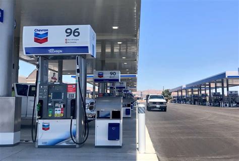 Worlds Largest Chevron Gas Station World Record In Jean Nevada