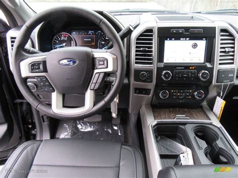 2017 Ford F250 Super Duty Lariat Crew Cab 4x4 Black Dashboard Photo