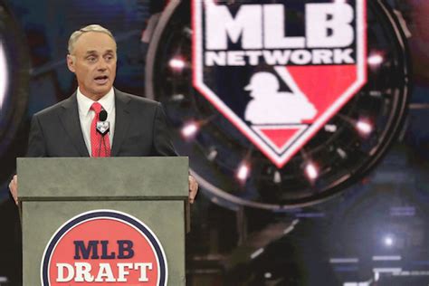 We can be sure brady is going to take risks through the air so mathieu's ability to. How to watch MLB Draft 2020 free: Live stream, start time ...