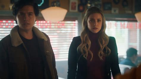 Where Riverdale Left Its Couples At The End Of Season 5