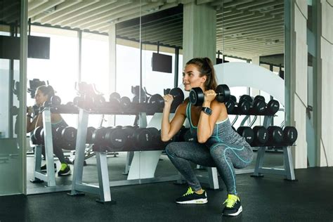 16 Best Dumbbell Squat Variations To Build Strength And Muscle