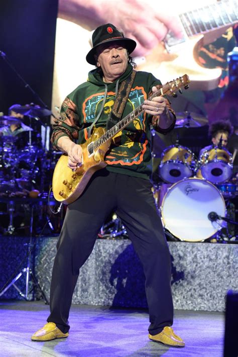 Carlos Santana See Photos Of The Guitarist Hollywood Life