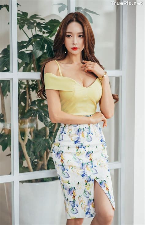 Korean Beautiful Model Park Soo Yeon Fashion Photography 2