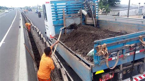 Dnit Sc Faz Manutenção Da Br 101 Sul Entre Içara A Passo De Torres