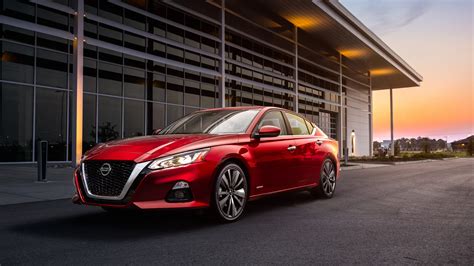 It has a bold new look and a base engine that's slightly more fuel efficient than the one in the altima, plus a. 2019 Nissan Altima Platinum Edition ONE 4K Wallpaper | HD ...