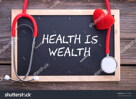 Health Sloganquote Health Wealth Health Conceptual Foto Stock 535175629