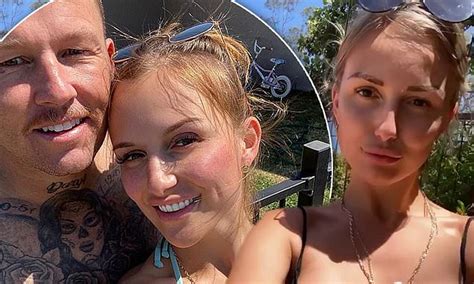 Mafs Susie Bradley Shows Todd Carney What Hes Missing In Bikini Snap Flipboard