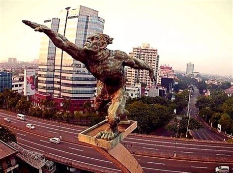 Jelajahi Patung Ikonik Dan Bersejarah Di Indonesia