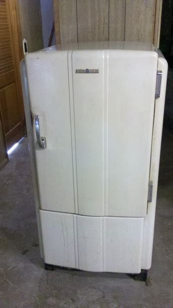 GE Refrigerator Collectors Weekly