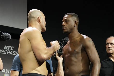 UFC Glover Teixeira Vs Jamahal Hill Live Results Play By Play