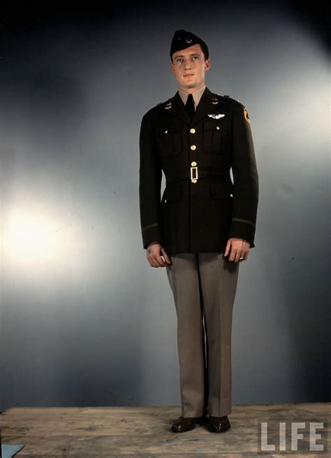 Amazing Color Photos That Show Us Army Uniforms In World War Ii