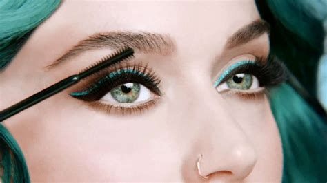 Katy Perry New Super Sizer Mascara Covergirl Commercial 2015 13
