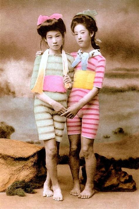JAPANESE SWIMSUIT GIRLS Meiji Era Bathing Beauties Of Old Japan 8