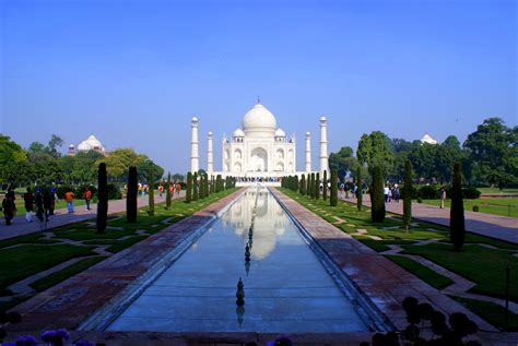 Filethe Taj Mahal Seen From South Entrance Wikimedia Commons