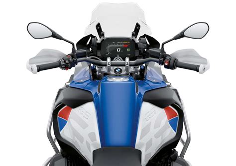 Change the nature of your bike by adding more power, improved performance, and the unique akrapovič sound. BMW R 1250 GS Adventure HP (11/2018)