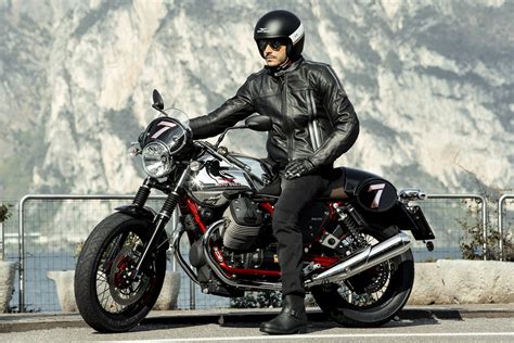 Hi-Res Photos of the new Moto Guzzi V7 Bikes Released ...