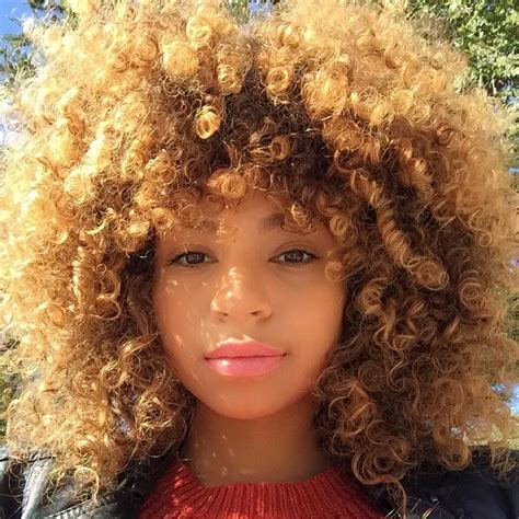 Short blonde curly synthetic hair wigs for black women andromeda fluffy kinky curls hair wigs loose curly african american costume cosplay cheap half wigs + 1 free wig cap(blonde). Curly Girls to Follow on Instagram - Best Curly Hair ...
