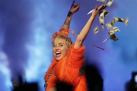 See Miley Cyrus Psychadelic Dirty Hippie Exhibit Photos