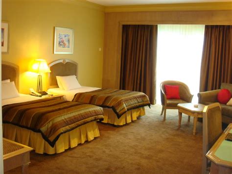 Op zoek naar hotel darul makmur? GRAND DARULMAKMUR HOTEL KUANTAN (S̶$̶4̶2̶) S$37: UPDATED ...