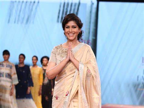 Lmifwss20 Dangal Actress Sakshi Tanwar Exudes Elegance With Her Sari Look India Fashion Week
