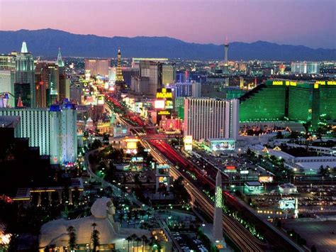 Download Las Vegas Strip Sunset Pink Sky Wallpaper
