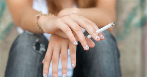 Psych News Alert Cigarette Smoking Associated With Psychotic