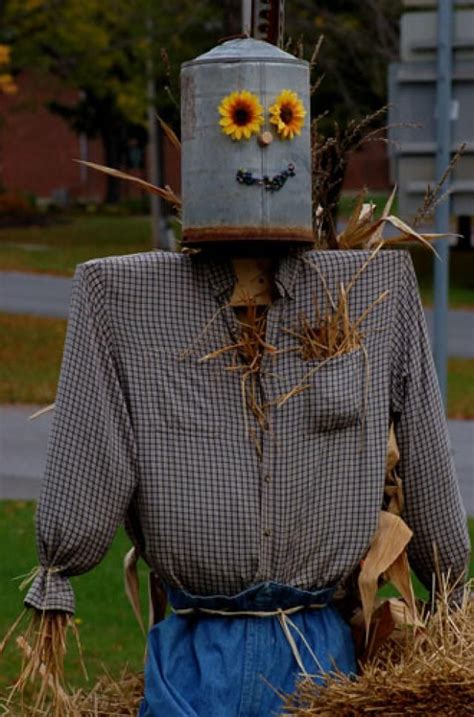 15 Ideas For Making Scarecrows Scarecrows For Garden Make A
