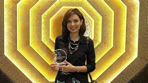 Arti nama bayi perempuan awalan huruf r. Arti Nama Najwa | PosBunda