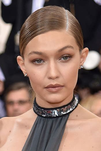 Celebrity Fashionista Gigi Hadid 2016 Met Gala Exact Maybelline