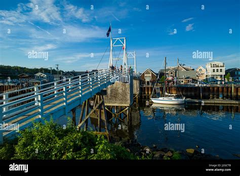 Usa Maine Ogunquit Perkins Cove Footbridge Stock Photo Alamy