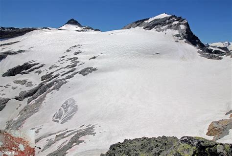 Blutschnee oder roter schnee ist ein naturphänomen, bei dem sich altschnee aus dem winter durch mikroorganismen (schneealgen) während der schmelzperiode rosarot bis karminrot färben kann. Gletschertagebuch: Gemischte Bilanz für Österreichs ...