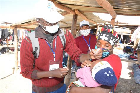 A vacinação é apenas uma escolha individual ou pode configurar, em termos científicos. Angola realiza campanha integrada de vacinação contra a ...
