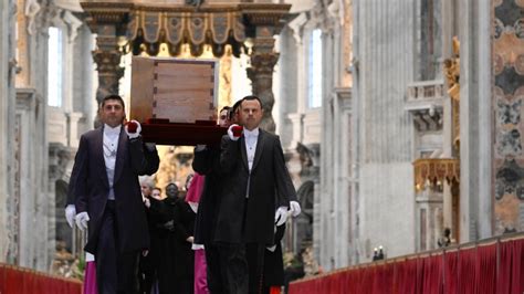 As Benedict Xvi Was Laid To Rest Ecumenical Tributes Flowed In The