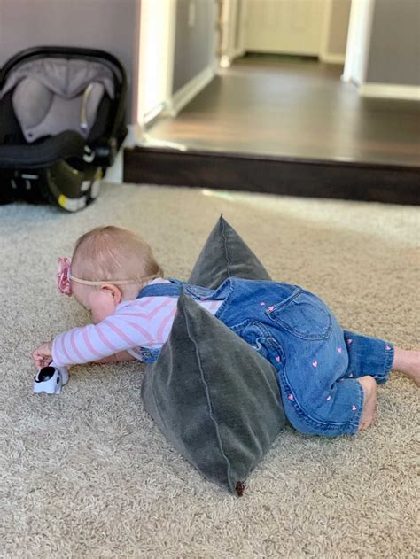 Learning To Crawl In 2020 Crawling Activities Infant Activities