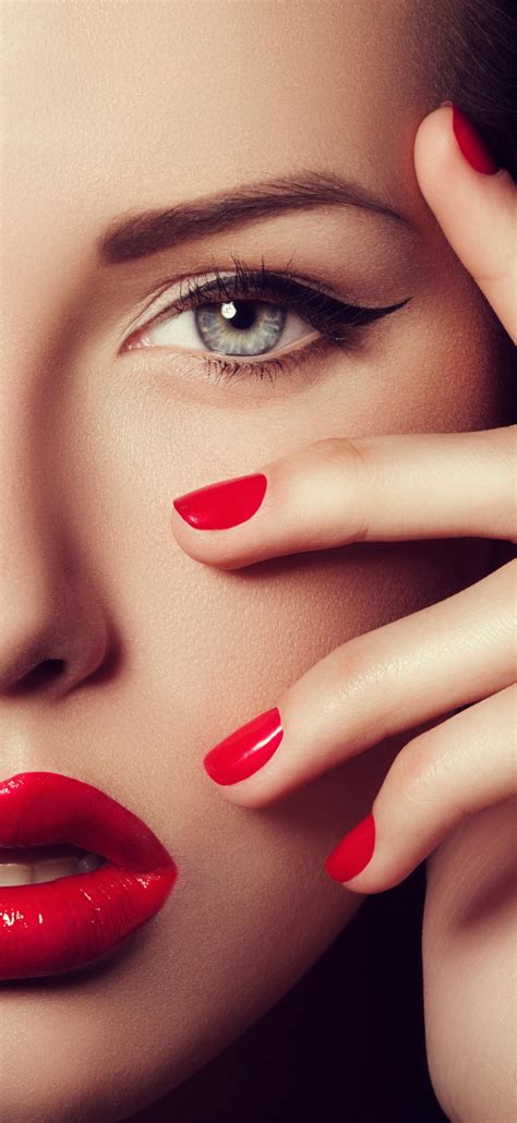 beautiful eyes contact lenses uk perfect red lips red lipstick lips red lipsticks