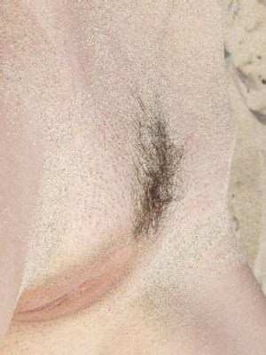 Xpics Me Outdoor Fuck Skinny Beach Babe Melok Nude In Public