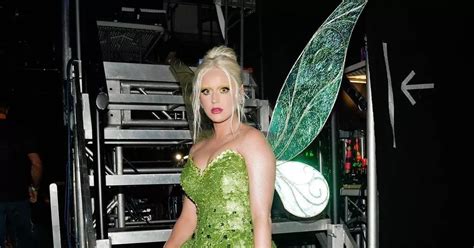 Katy Perry Bleaches Her Eyebrows Bright Blonde To Transform Into Tinkerbell Mirror Online