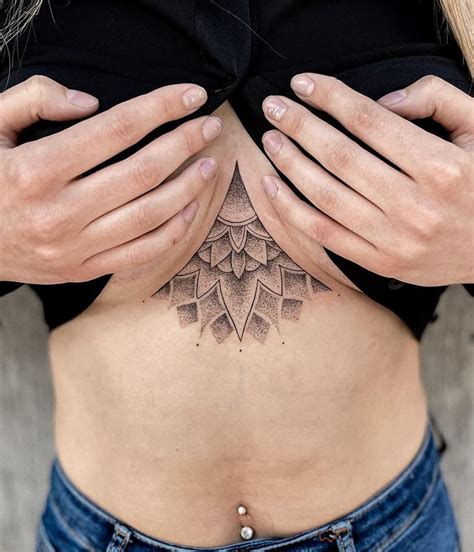 30 Sternum And Underboob Tattoo Ideas And Trending Designs In 2021 100 Tattoos