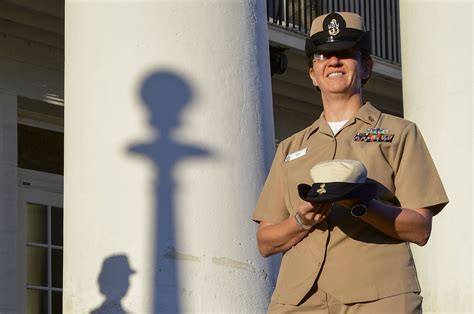 us navy names first female commanding officer of a