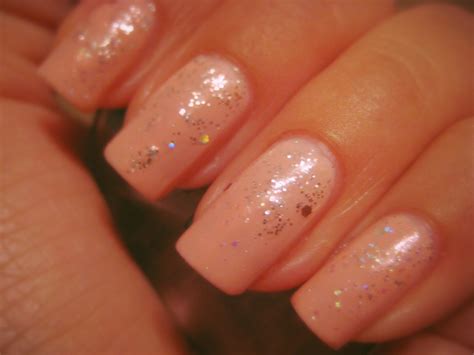 5 Finger Discount Cute Holiday Nail Art On A Budget Simple Light Pink