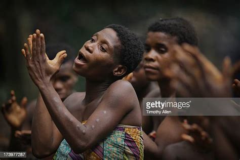 Pygmies Women Photos And Premium High Res Pictures Getty Images
