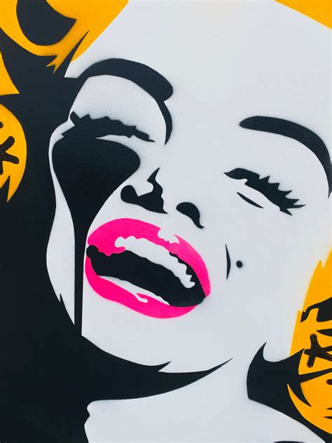 Screaming Marilyn 100cm Canvas Pink Lipstick On My Collar Pure Evil