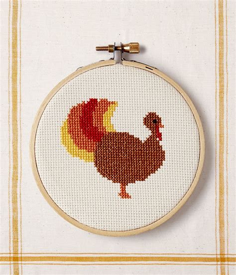 Find patterns for kids, adults, and home. Free Cross Stitch Patterns | Cross stitch patterns, Cross ...