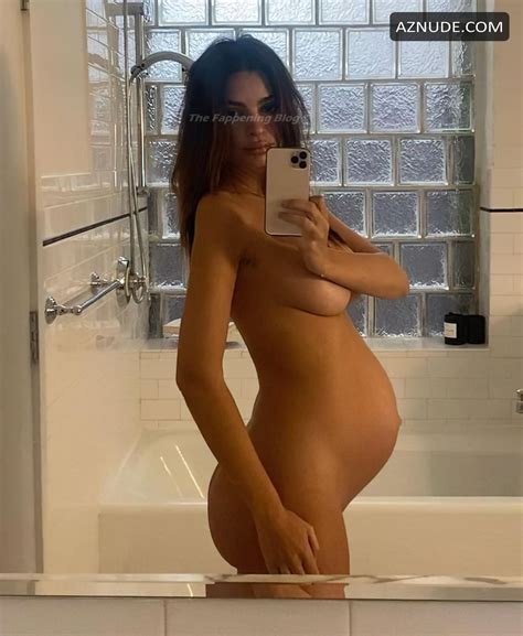 Emily Ratajkowski Sexy Poses Naked Showing Belly Bum Nude Nudecl